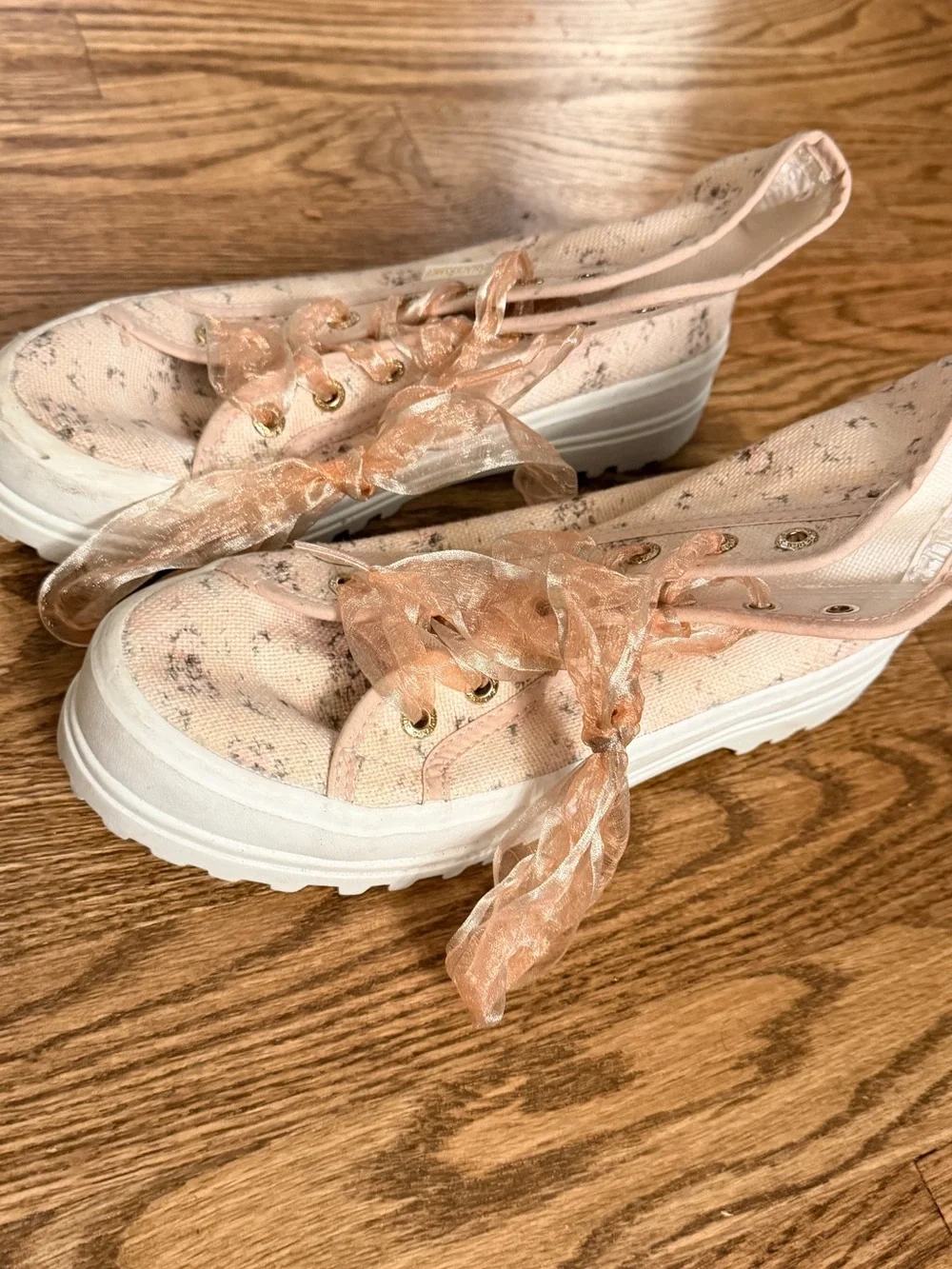 LoveShackFancy Size US Women's 6.5/EU 37 Pink Ribbon-Trim Canvas Sneakers